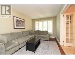 Bedroom 2 - 4473 Stonemill Court, Mississauga, ON L5V1E5 Photo 6