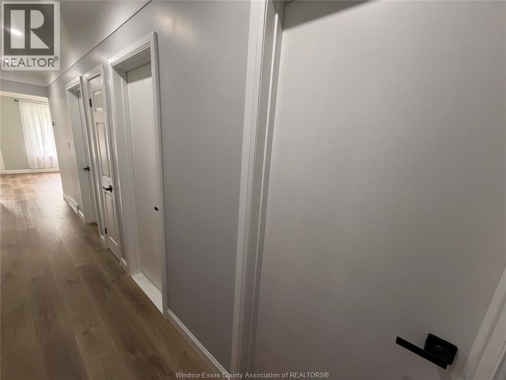 4245 WYANDOTTE STREET East, Windsor — photo 7