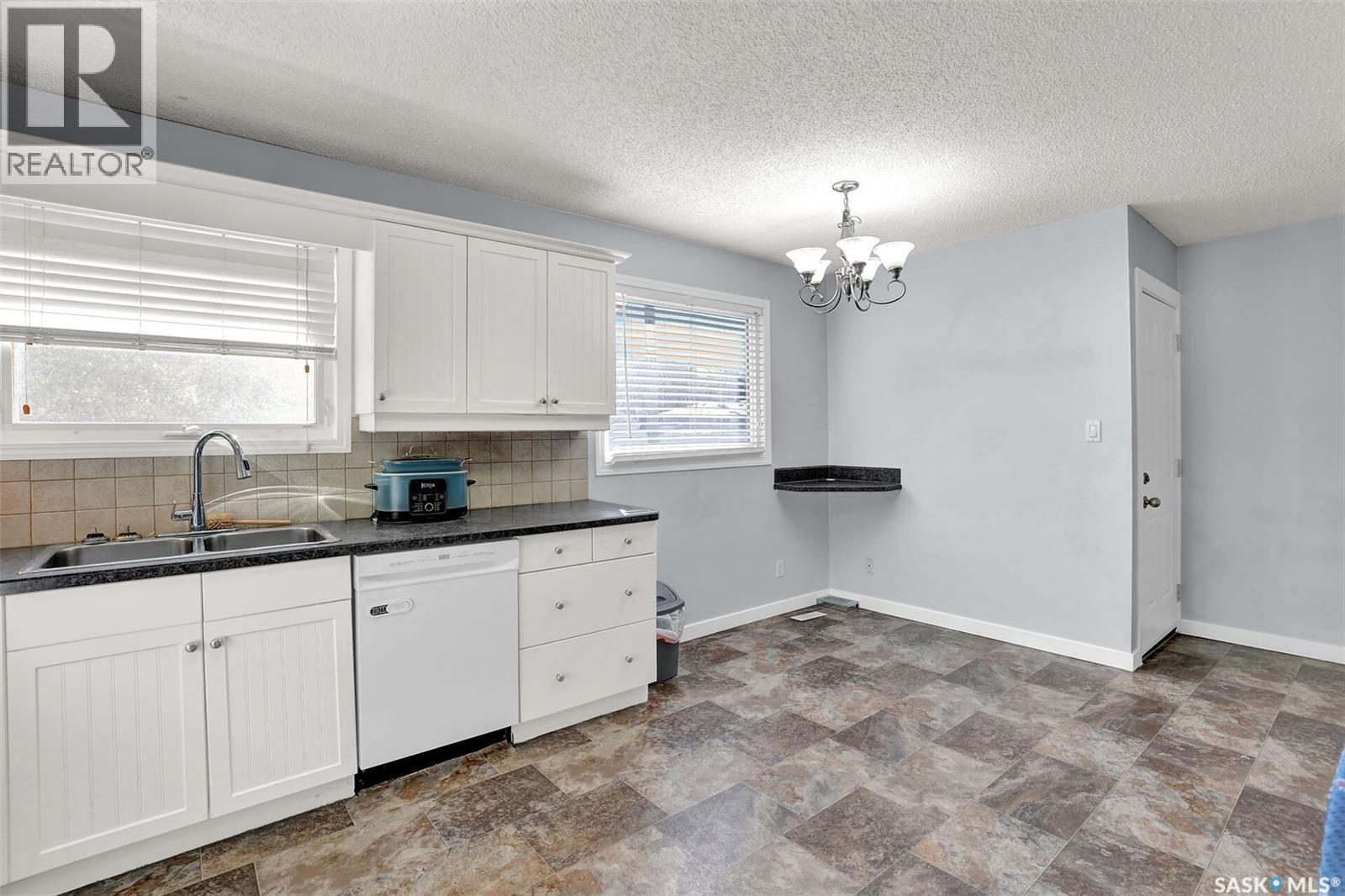 176-178 Rothwell CRESCENT, Regina — photo 10