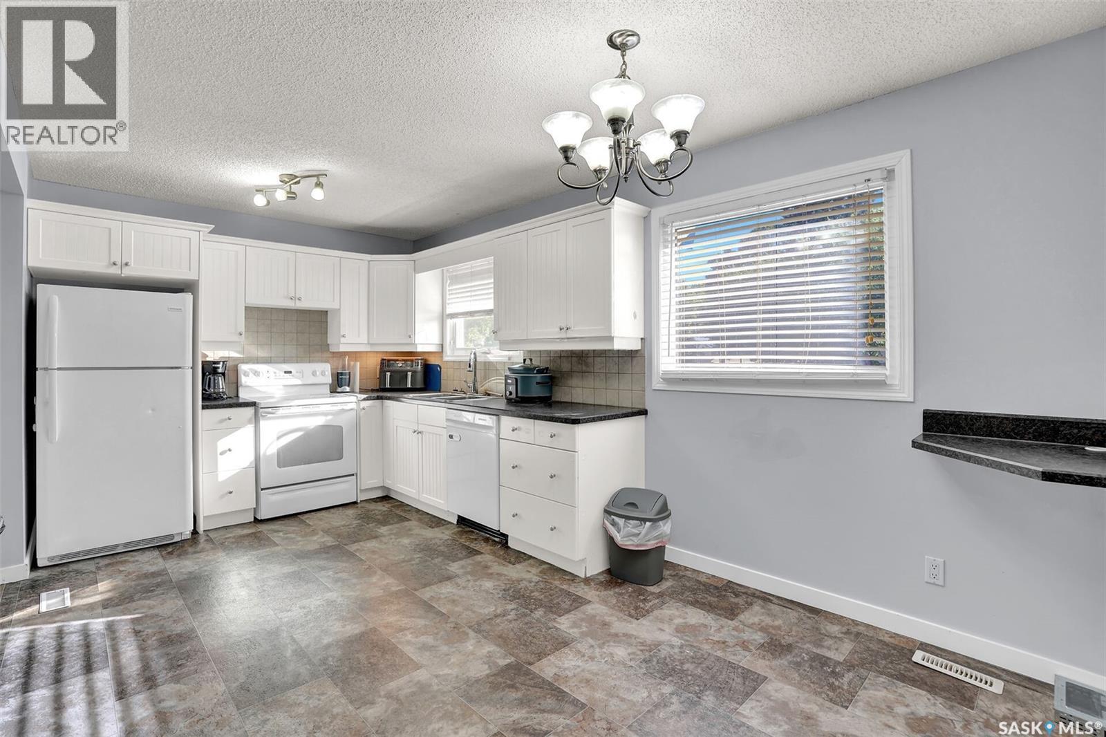 176-178 Rothwell CRESCENT, Regina — photo 11