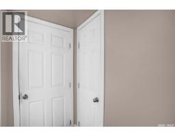 176-178 Rothwell Crescent, Regina, SK S4N1R8 Photo 40