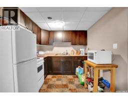 176-178 Rothwell Crescent, Regina, SK S4N1R8 Photo 43