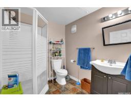 176-178 Rothwell Crescent, Regina, SK S4N1R8 Photo 45