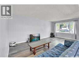 Living room - 176-178 Rothwell Crescent, Regina, SK S4N1R8 Photo 8