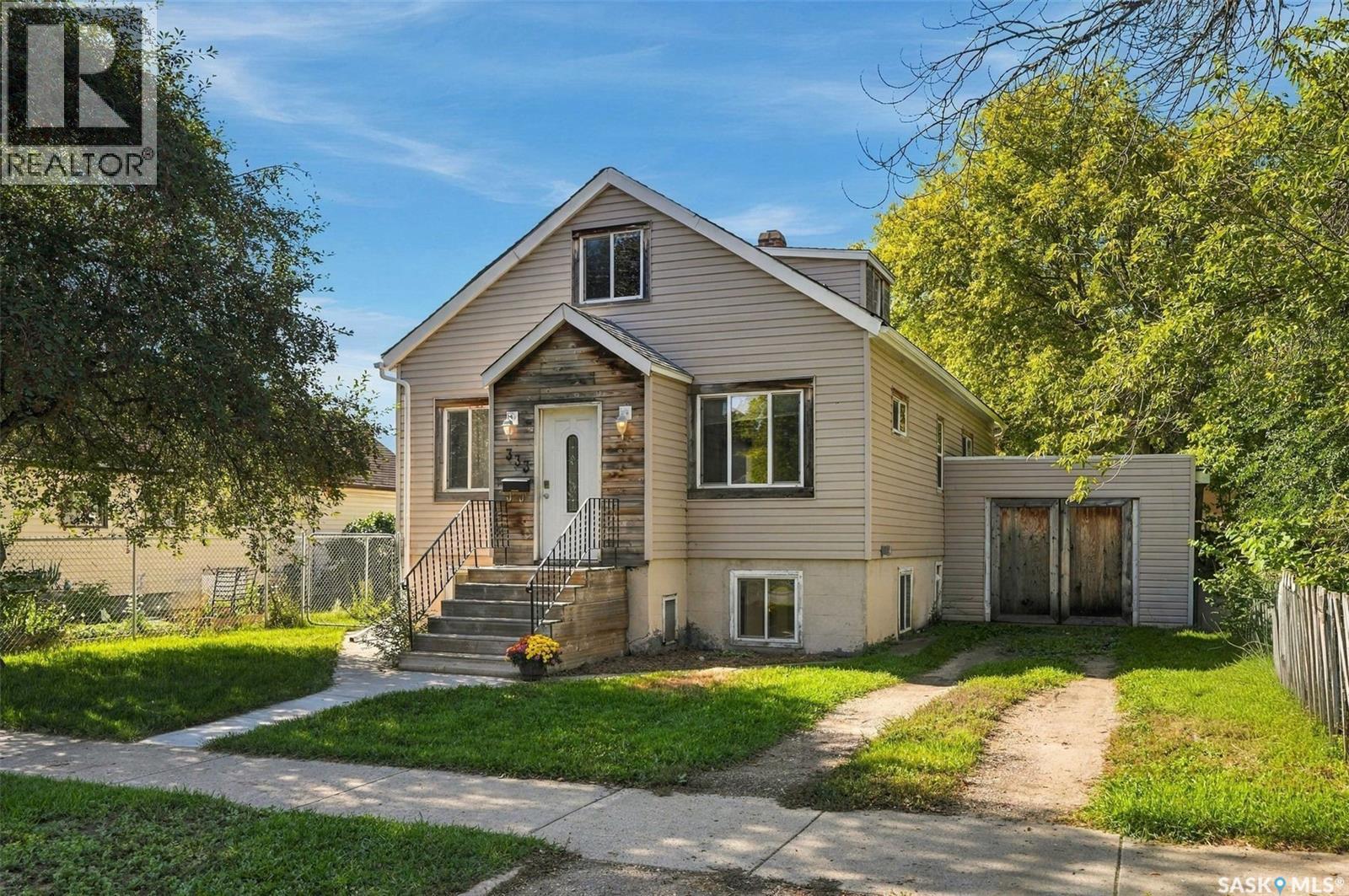 333 J AVENUE S, Saskatoon — photo 2