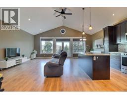 Kitchen - 2984 Phillips Rd, Duncan, BC V9L6V4 Photo 6