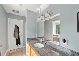 23887 62 Avenue, Langley, BC V2Y1M2 Photo 29