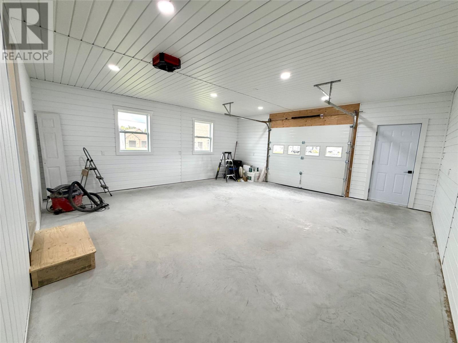 21 Pieroway Drive - 31