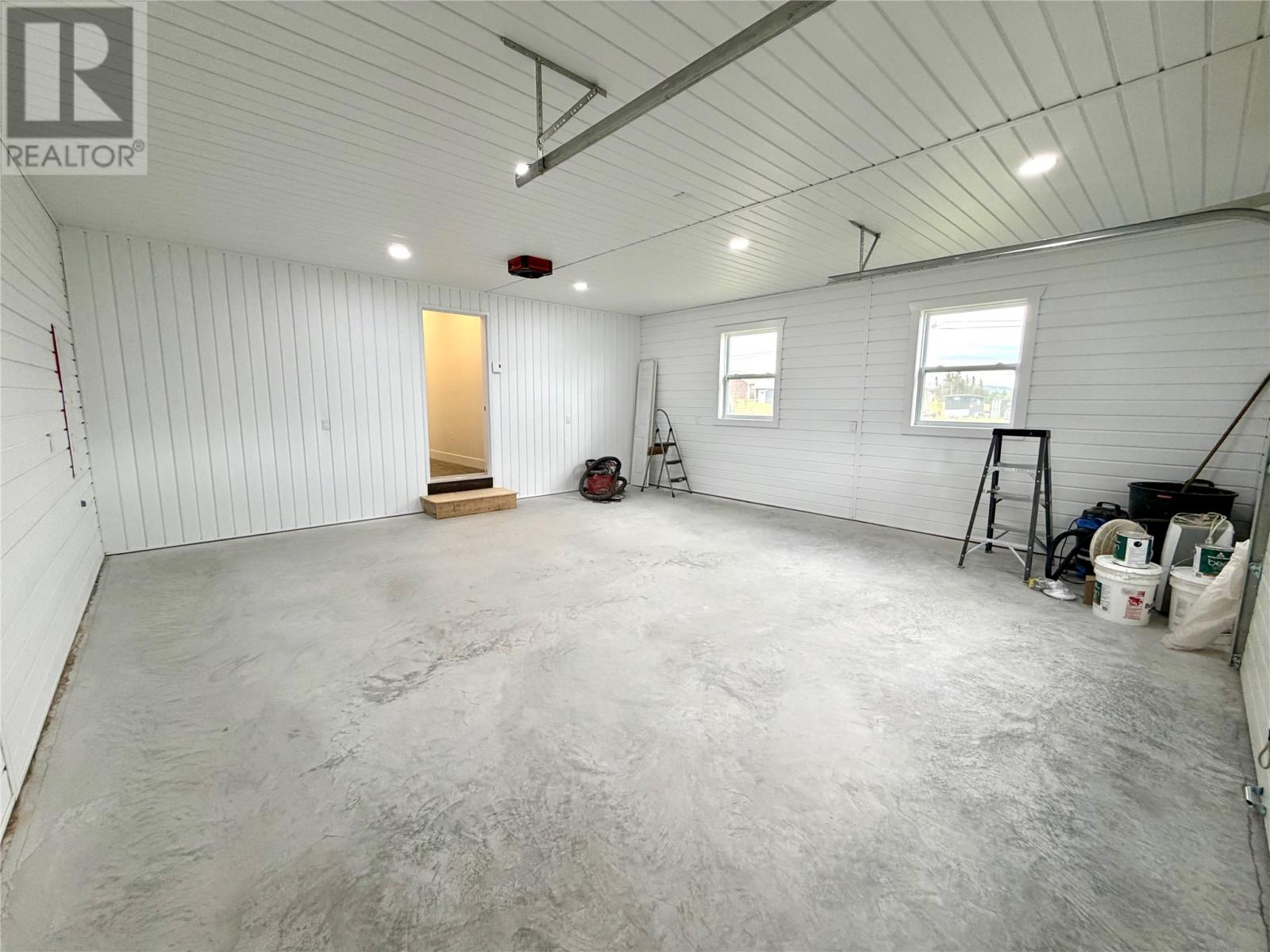 21 Pieroway Drive - 32