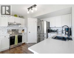 138 Somerglen Common SW - photo 9