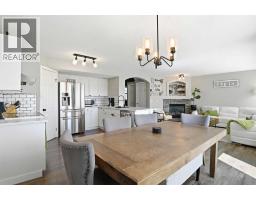 138 Somerglen Common SW - photo 6
