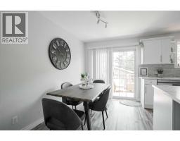 114 Hilltop Crescent, Fort Mcmurray, AB T9H3V4 Photo 13
