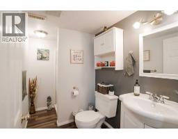 114 Hilltop Crescent, Fort Mcmurray, AB T9H3V4 Photo 32