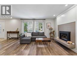 Primary Bedroom - 7120 8 Street Nw, Calgary, AB T2K1G3 Photo 6