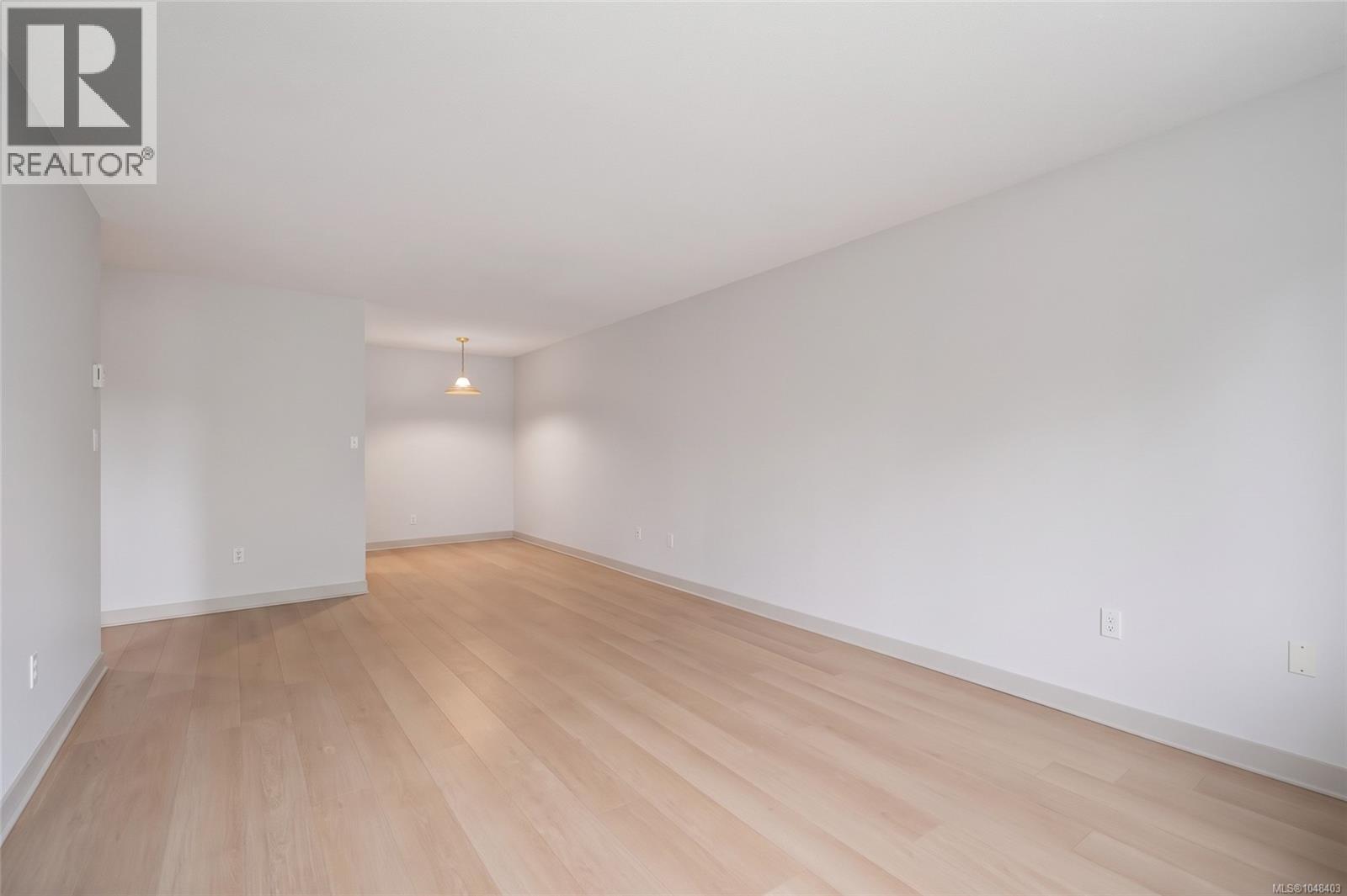 #104 103 Gorge Rd E - 6