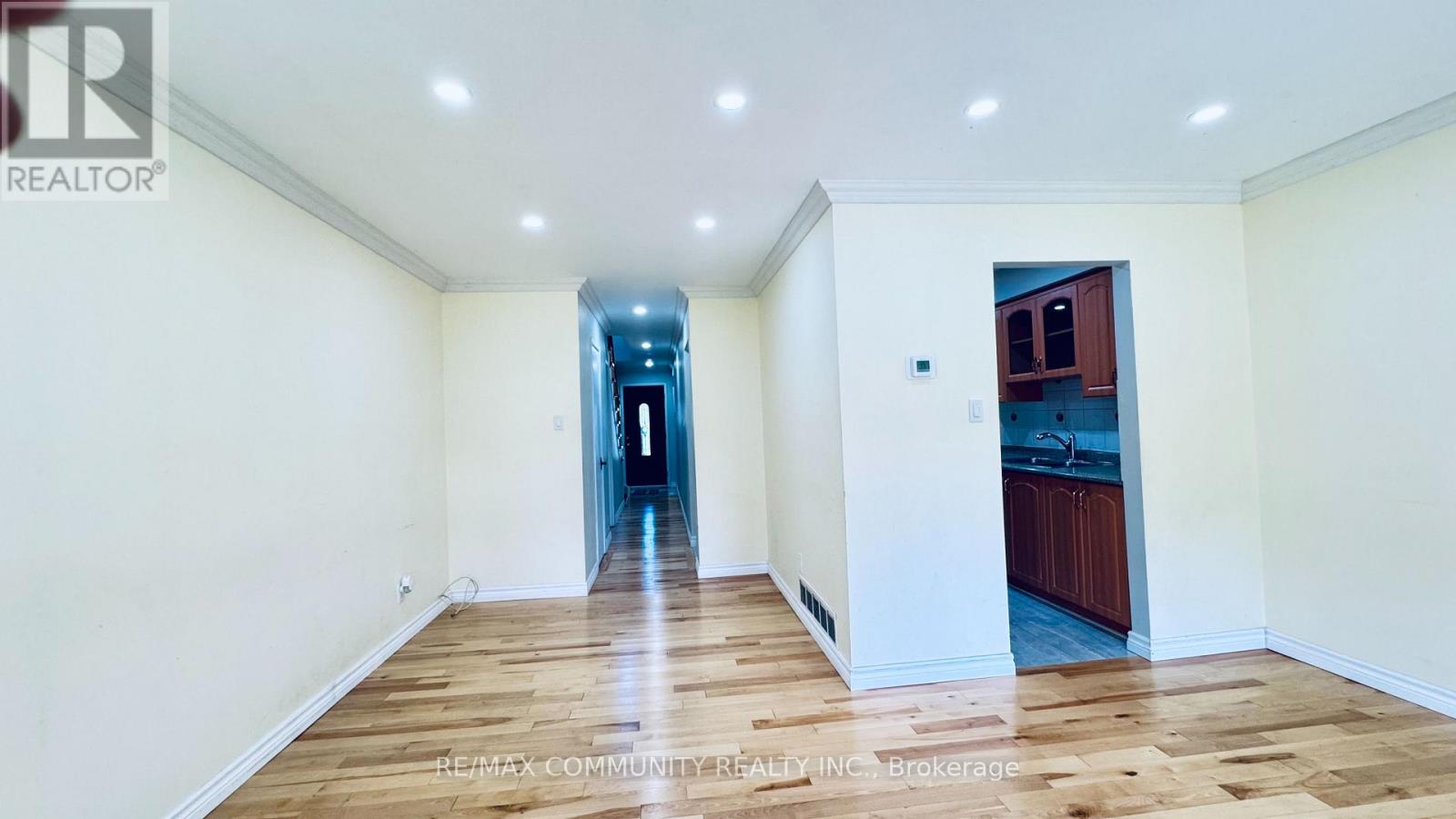 45 SHEPMORE TERRACE, Toronto (Malvern) — photo 3