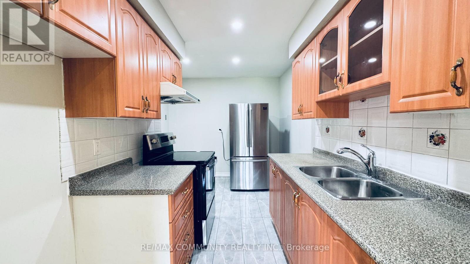45 SHEPMORE TERRACE, Toronto (Malvern) — photo 7