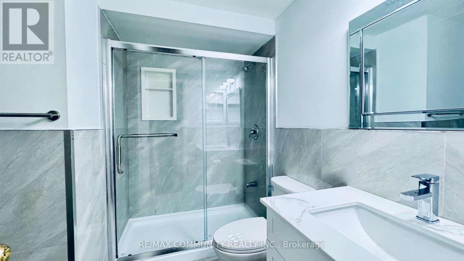 45 SHEPMORE TERRACE, Toronto (Malvern) — photo 9