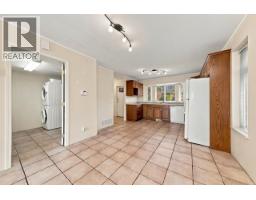 423-425 E 2nd Street, North Vancouver, BC V7L1C9 Photo 6