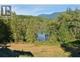 5611 E Oyster Bay Road, Garden Bay, BC V0N2H1 Photo 16