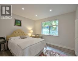 5611 E Oyster Bay Road, Garden Bay, BC V0N2H1 Photo 24