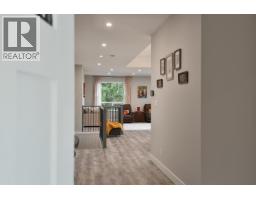 5611 E Oyster Bay Road, Garden Bay, BC V0N2H1 Photo 34