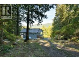 5611 E Oyster Bay Road, Garden Bay, BC V0N2H1 Photo 37