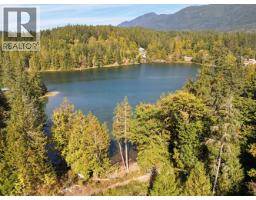 5611 E Oyster Bay Road, Garden Bay, BC V0N2H1 Photo 40