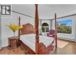 7517 Kilrea Place, Burnaby, BC V5A4T5 Photo 6