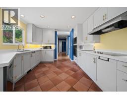 535 Stevens Drive, West Vancouver, BC V7S1E1 Photo 8