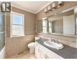 2718 Byron Place, North Vancouver, BC V7H2K8 Photo 18