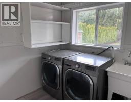 21170 Dewdney Trunk Rd, Maple Ridge, BC V2X3E9 Photo 10
