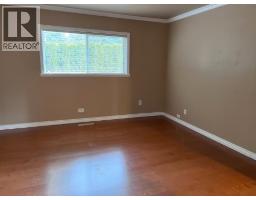 21170 Dewdney Trunk Rd, Maple Ridge, BC V2X3E9 Photo 6