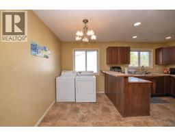 Kitchen - 4301 16th Avenue, Vernon, BC V1T6P3 Photo 14