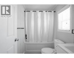 212 Greenwich Lane, Fort Mcmurray, AB T9H3Z3 Photo 22