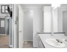 212 Greenwich Lane, Fort Mcmurray, AB T9H3Z3 Photo 30