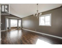 165 Balsam Way, Fort Mcmurray, AB T9K0H7 Photo 12