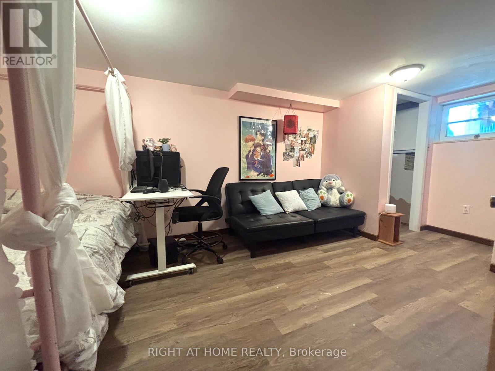 594 MILLER STREET - 13