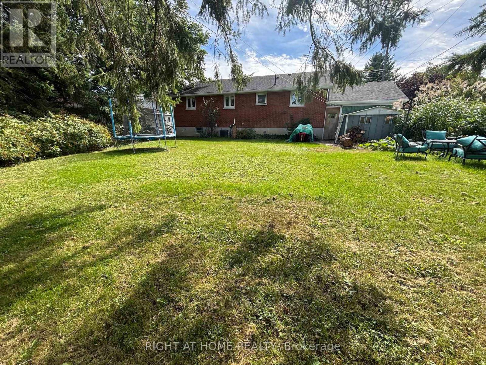 594 MILLER STREET, Meaford — photo 3