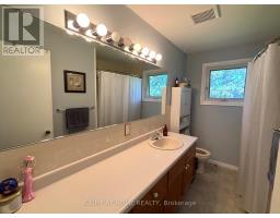Bathroom - 594 Miller Street, Meaford, ON N4L1L1 Photo 8