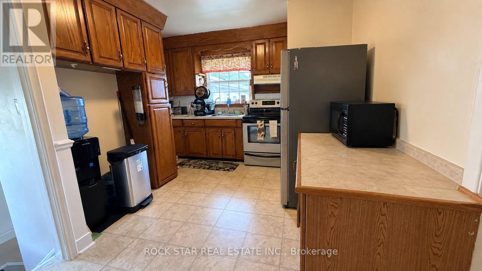 12 ROSELAND AVENUE, St. Catharines (Carlton/Bunting) — photo 8