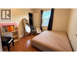 12 Roseland Avenue, St  Catharines, ON L2M5Z2 Photo 14