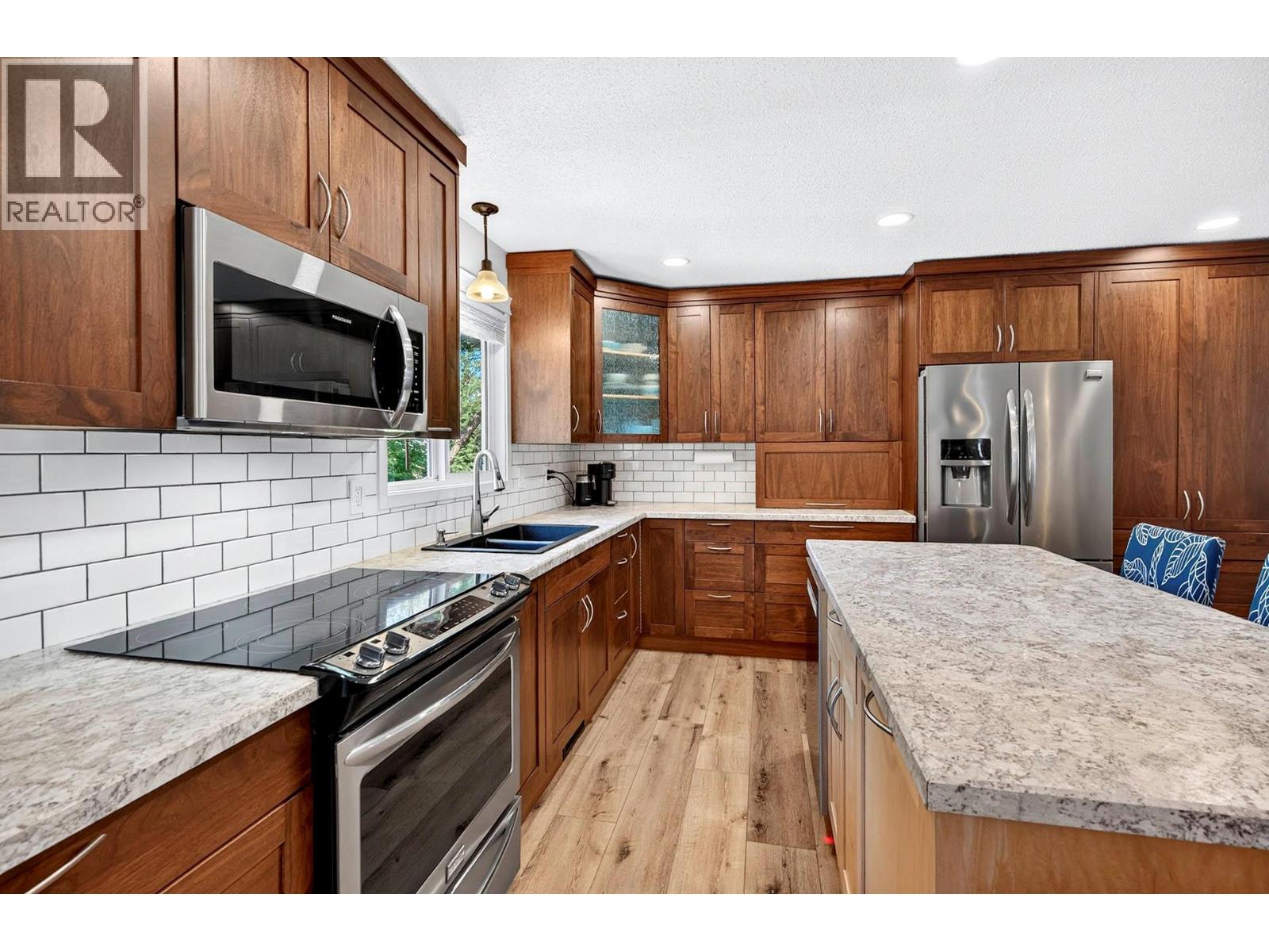 313 Mary Place - 18