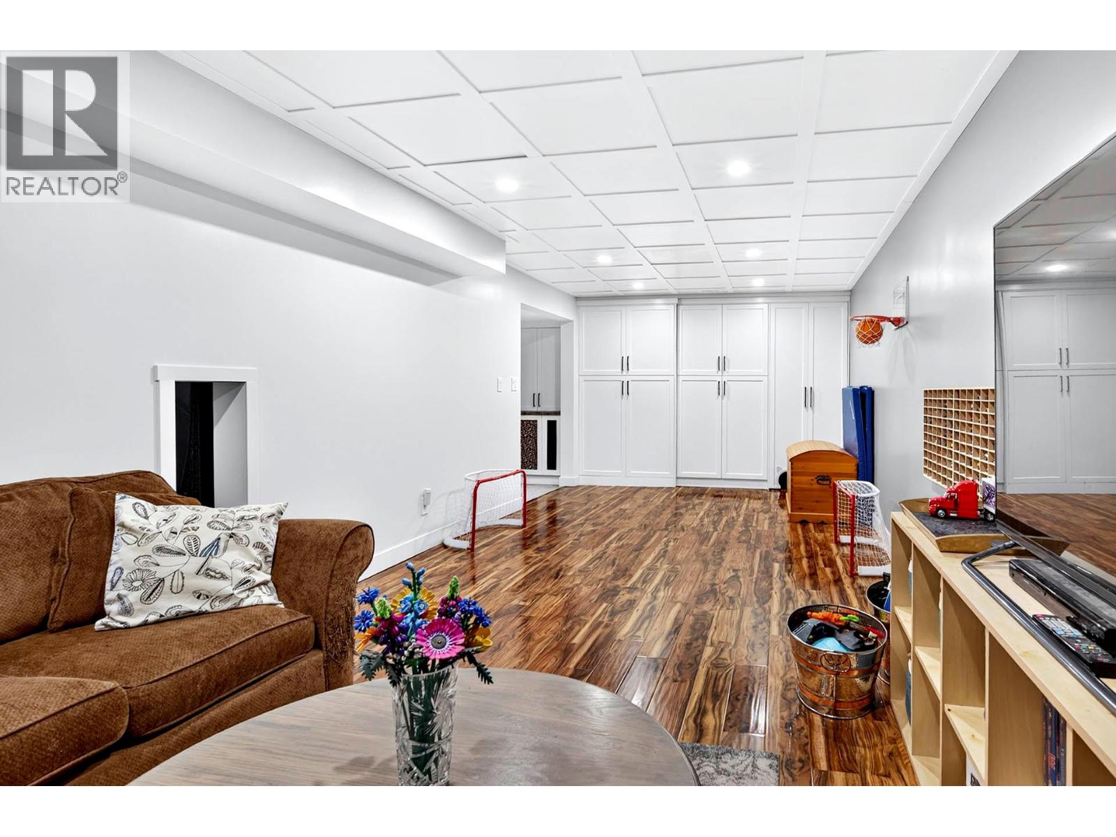 313 Mary Place - Image 36