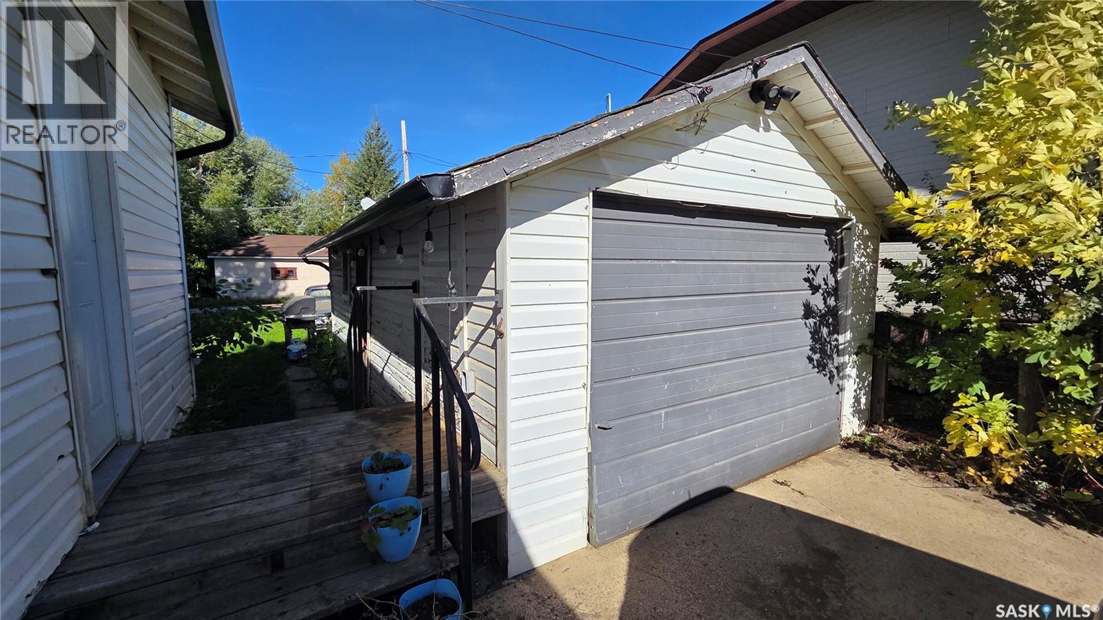 903 103rd AVENUE, Tisdale — photo 2