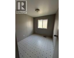 9904 107 Street, High Level, AB T0H1Z0 Photo 8