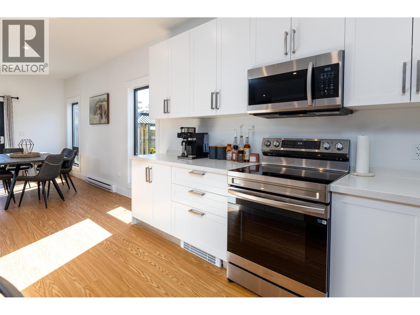 4020 THOMAS STREET - 11