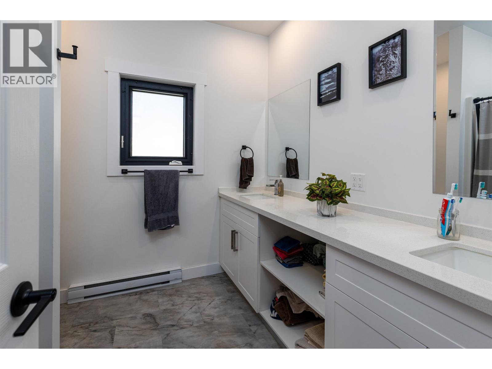 4020 THOMAS STREET - 17