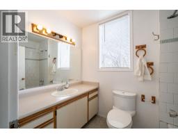 10091 6 Highway, Coldstream, BC V1B3B6 Photo 16