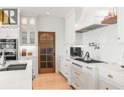 101 Diamond Way, Vernon, BC V1H0A2 Photo 22